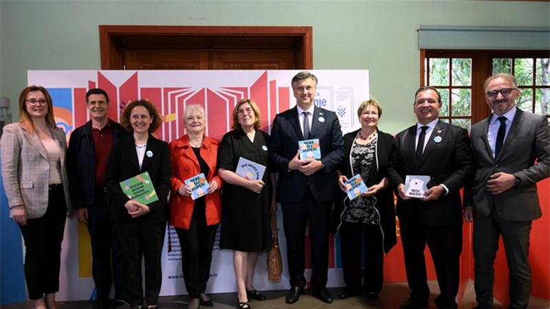 Plenković: Čitanje je jedna od najljepših interakcija između roditelja i djece